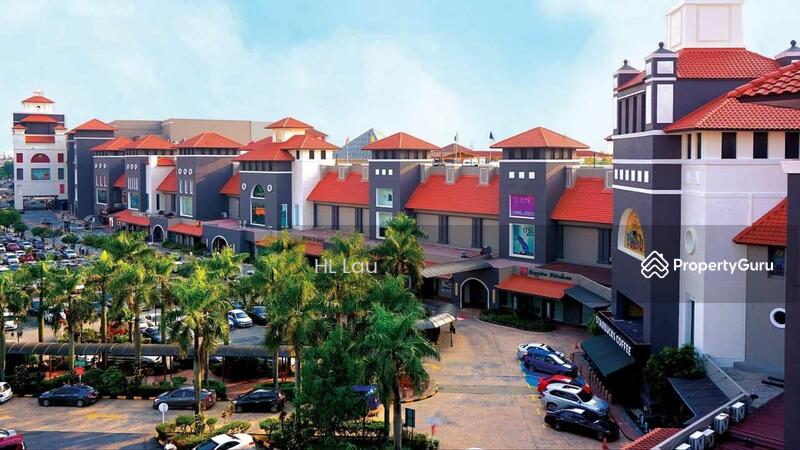 For Rent - Ground Floor Shop 20' x 80' @ Taman Bukit Kuchai along Jalan Puchong