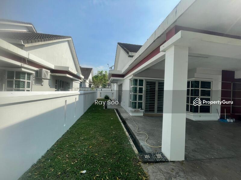 For Sale - 1-storey Terraced House at Seksyen U13