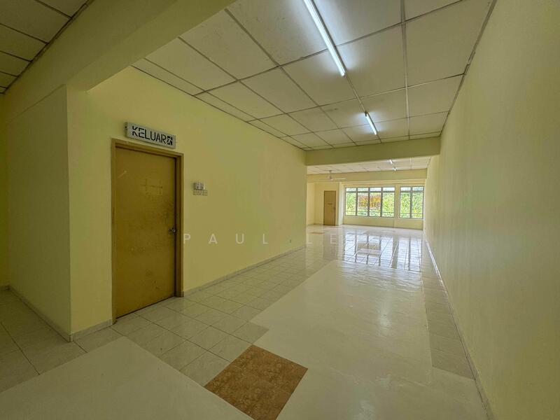 Untuk Disewa - Bukit Puchong 2nd Floor office Newly Refurbished