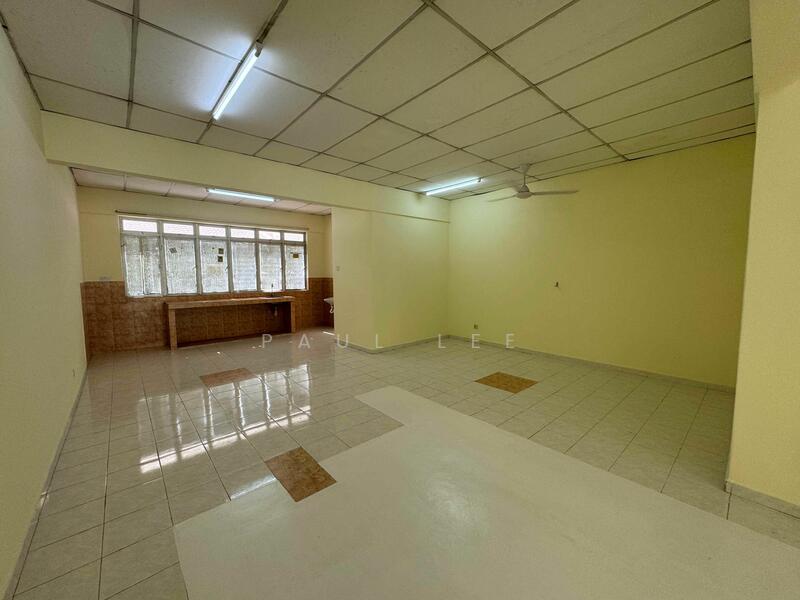 Untuk Disewa - Bukit Puchong 2nd Floor office Newly Refurbished