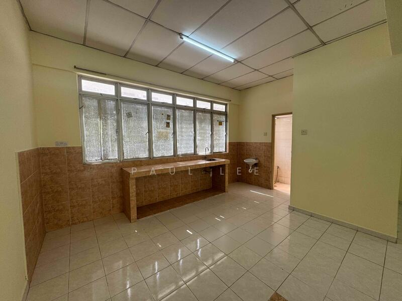 Untuk Disewa - Bukit Puchong 2nd Floor office Newly Refurbished