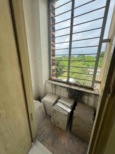 Untuk Disewa - Bukit Puchong 2nd Floor office Newly Refurbished