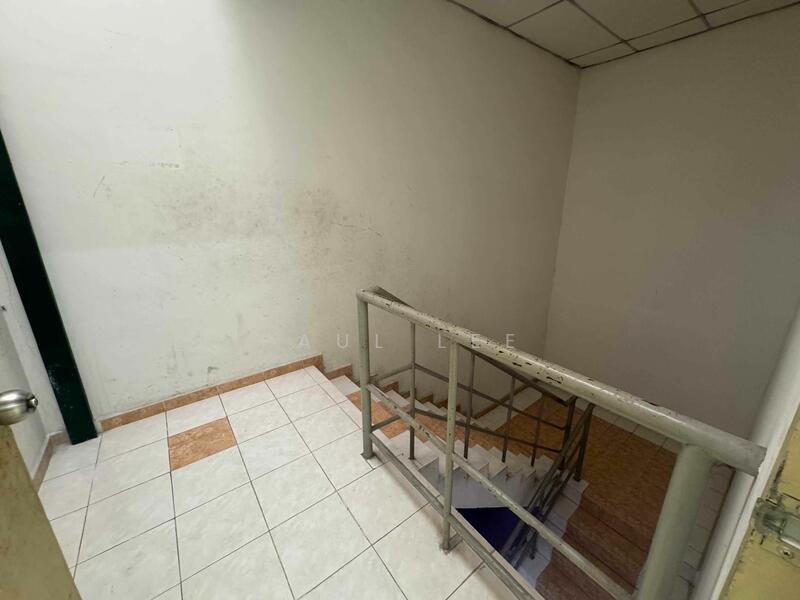 Untuk Disewa - Bukit Puchong 2nd Floor office Newly Refurbished