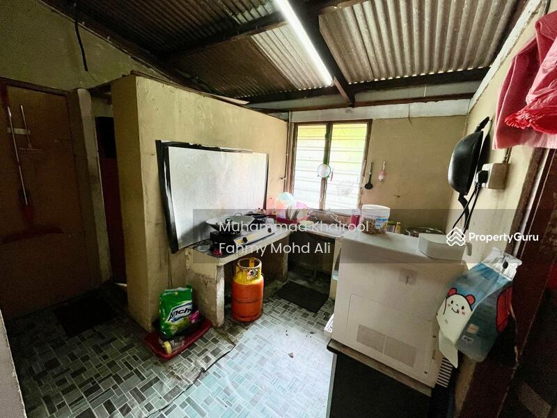 For Sale - Muar Kampung Kenangan Tun Dr Ismail Johor
