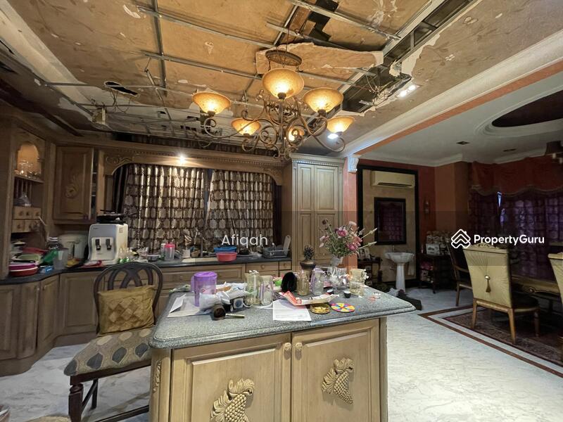 For Sale - Villa Damai