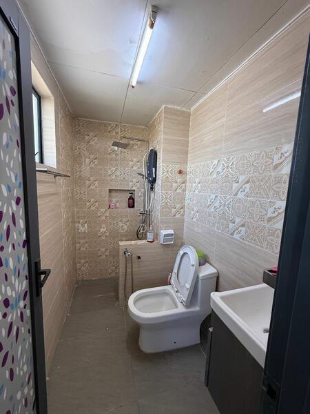 Untuk Disewa - Koi Legian