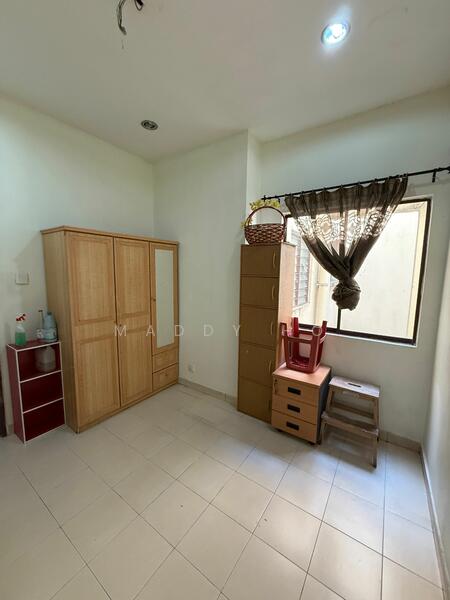 Untuk Disewa - Koi Legian