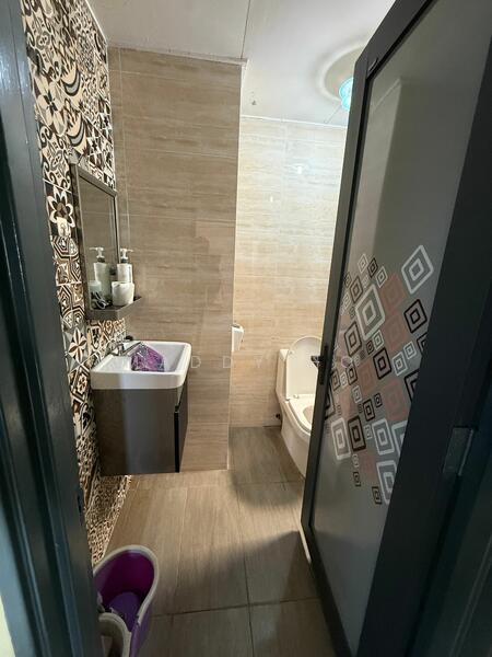 Untuk Disewa - Koi Legian