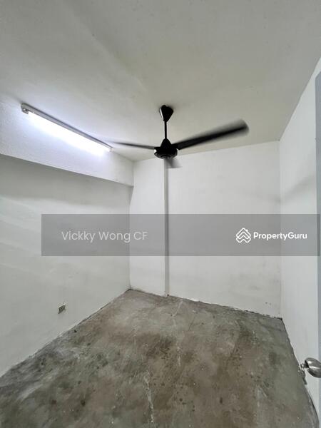 Untuk Disewa - Pandan Ria (Block D)