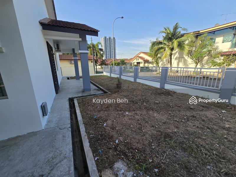 Untuk Disewa - Bukit indah single storey corner