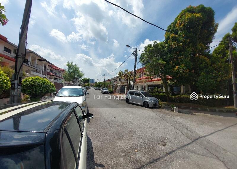 For Sale - 2.5-storey Terraced House at Bandar Utama Damansara