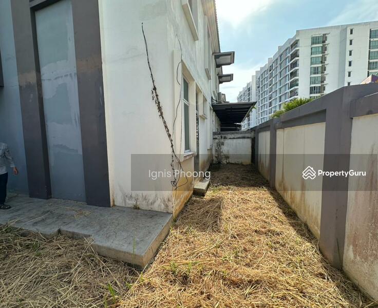 For Sale - Taman Kelisa Emas