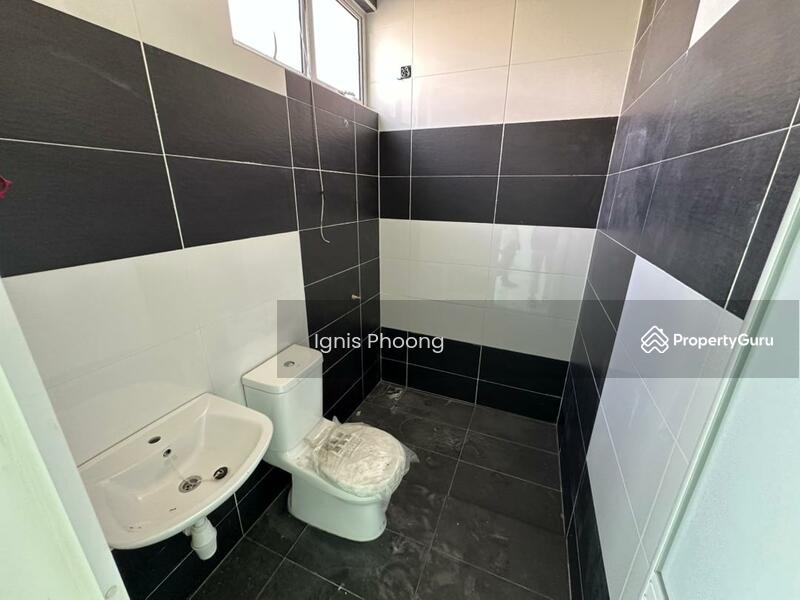 For Sale - Taman Kelisa Emas