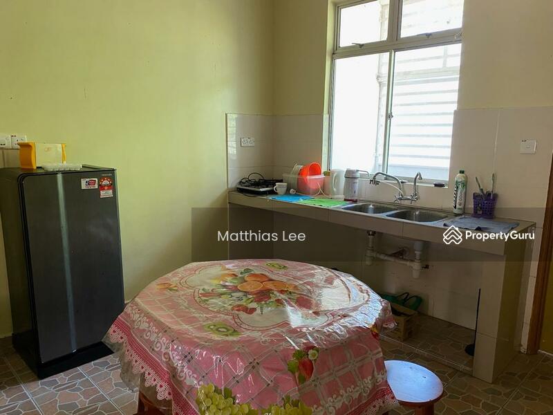 For Rent - jalan pantai batu 8