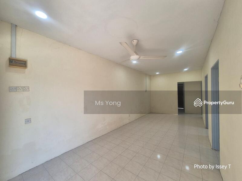 Untuk Disewa - Batu Gajah Single Storey Semi Detached House For Rent Perak