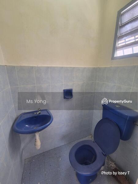 Untuk Disewa - Batu Gajah Single Storey Semi Detached House For Rent Perak
