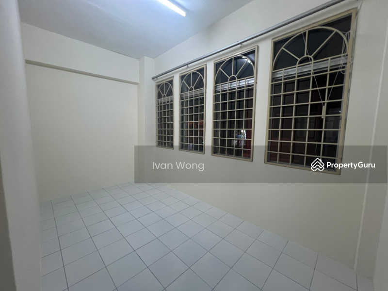For Sale - Batu Caves Centerpoint