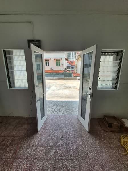 Rumah Banglo untuk Dijual di Mount Erskine (Tanjung Tokong) - ST Lim - Entrance - PropertyGuru.com.my