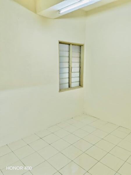 Untuk Disewa - Dataran Otomobil