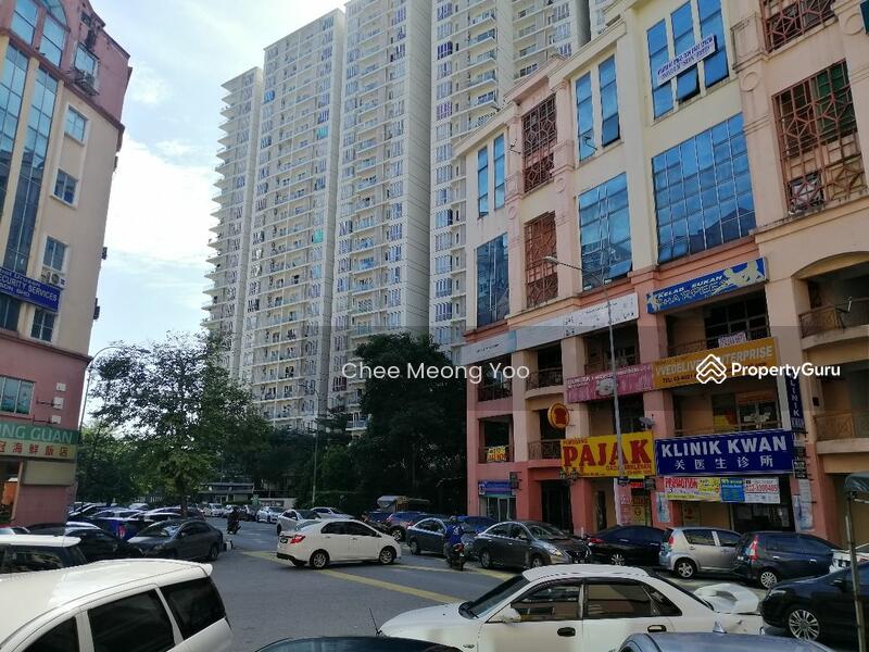 For Rent - Diamond Square