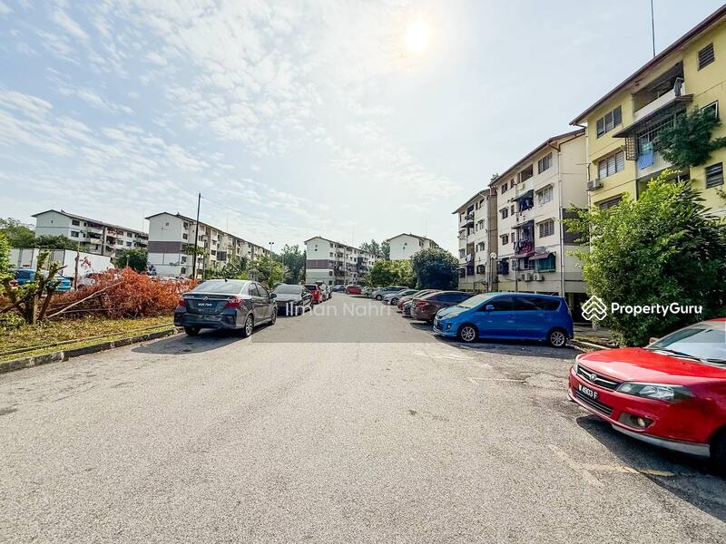 For Sale - PKNS Flat Seksyen 1
