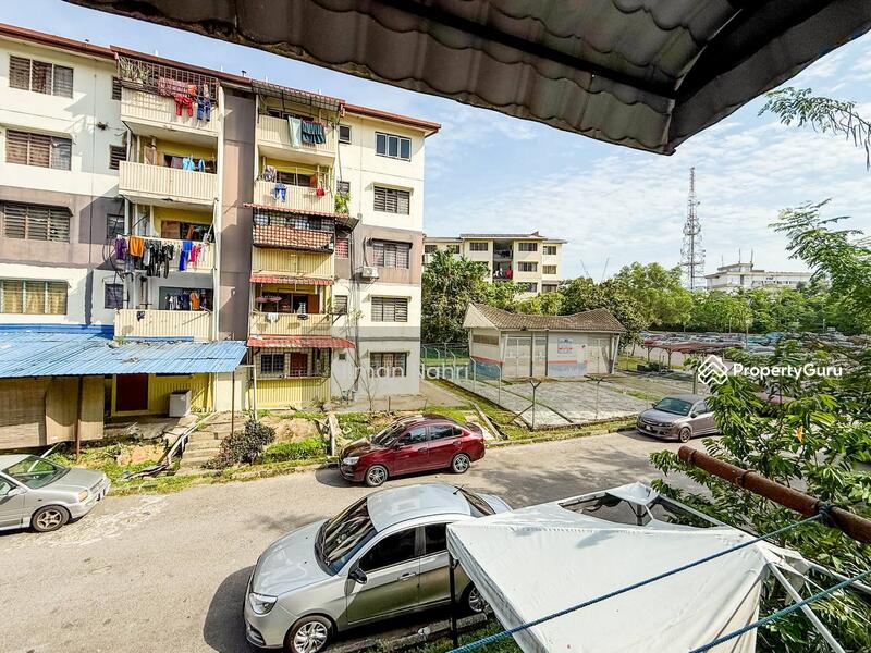 For Sale - PKNS Flat Seksyen 1