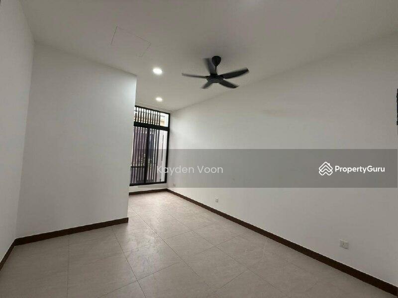 For Rent - Aurora Sentral Double Storey Brand New