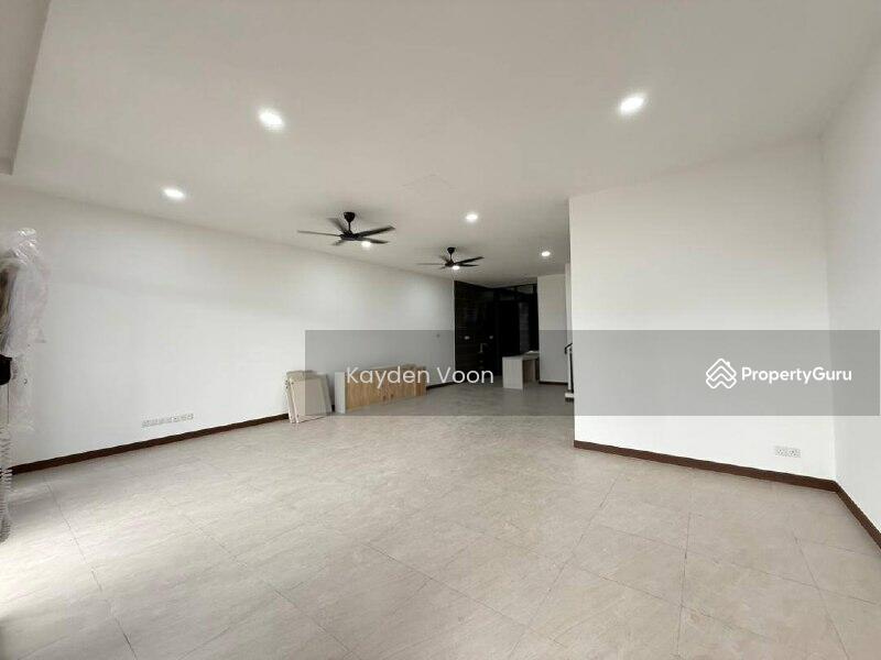 For Rent - Aurora Sentral Double Storey Brand New