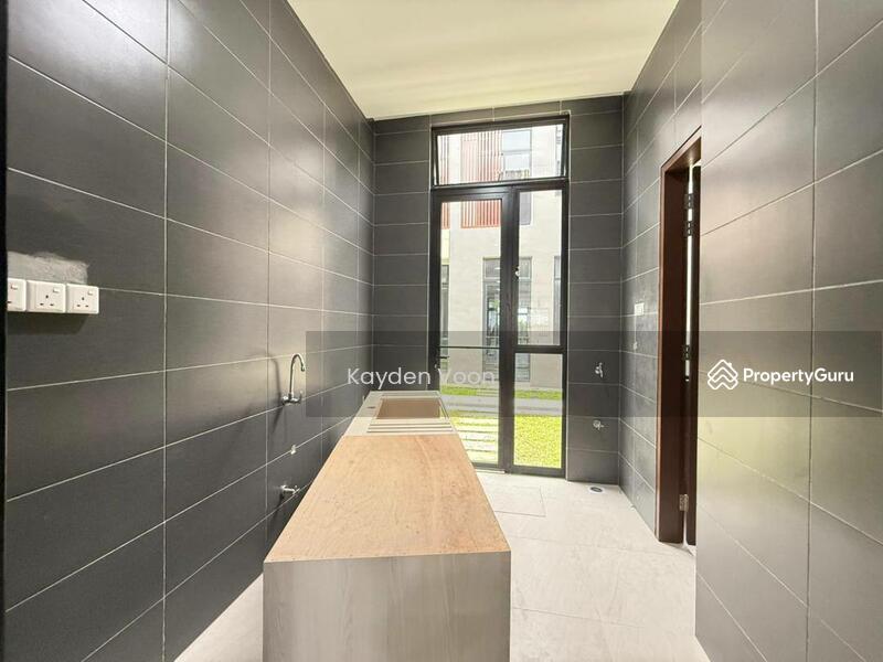 For Rent - Aurora Sentral Double Storey Brand New