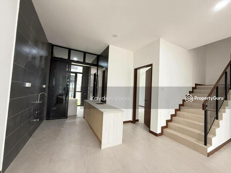 For Rent - Aurora Sentral Double Storey Brand New
