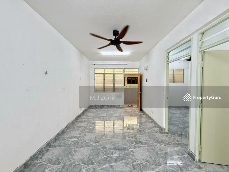 For Rent - Desa Lembah Permai