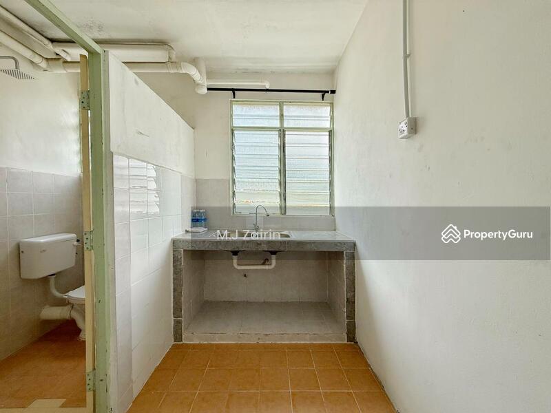 For Rent - Desa Lembah Permai
