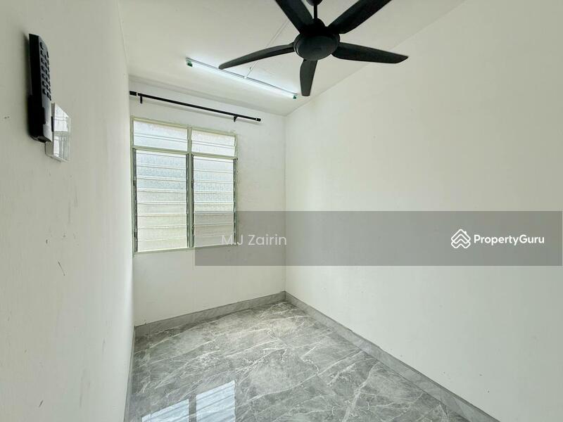 For Rent - Desa Lembah Permai