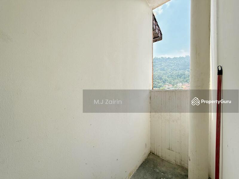For Rent - Desa Lembah Permai