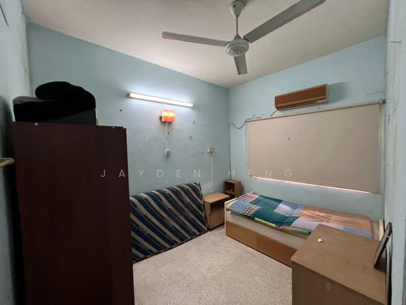 2-storey Terraced House for Sale in SS2 (Petaling Jaya) - Jayden Heng - Bedroom - PropertyGuru.com.my