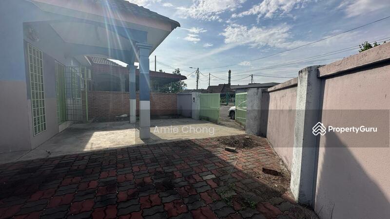 For Sale - Medan Pengkalan Impian Single Storey Corner House For Sale
