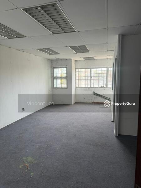 Untuk Dijual - 2 Office Unit top floor for sale together (level 4) at Bukit Tinggi Klang