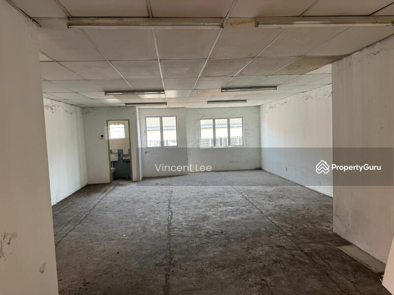 Untuk Dijual - 2 Office Unit top floor for sale together (level 4) at Bukit Tinggi Klang