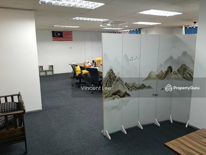 Untuk Dijual - Newly renovated Full furnished Office for Sell at Menara KLH Puchong