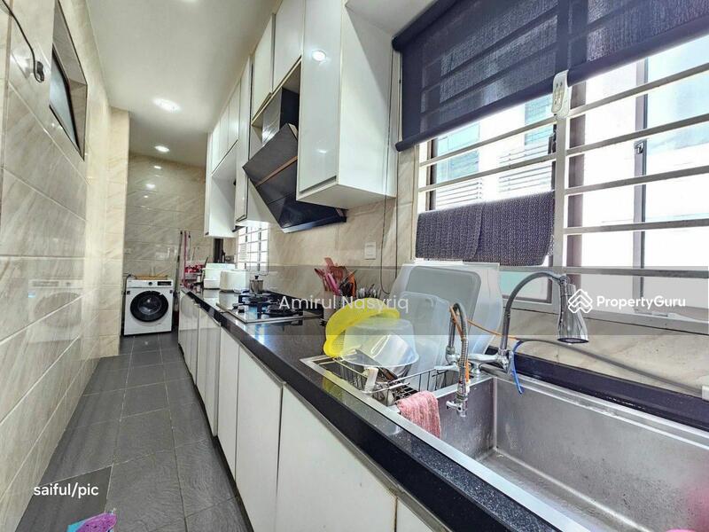 Untuk Dijual - 2-storey Terrace House at Seksyen U16