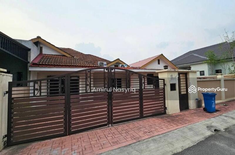 Untuk Dijual - Semi-Detached House at Seksyen 30