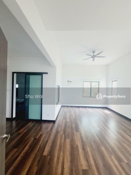 Untuk Dijual - Bandar Kinrara,Best Deal 3sty Superlink Big side Land Corner,Facing North