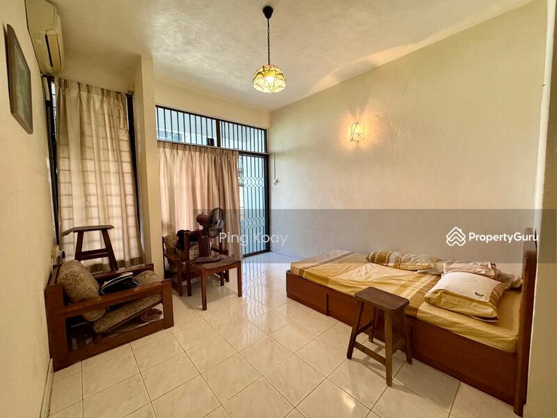 3-storey Terraced House for Sale in Batu Ferringhi (Penang) - Ping Koay - PropertyGuru.com.my
