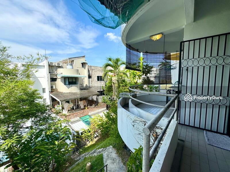 3-storey Terraced House for Sale in Batu Ferringhi (Penang) - Ping Koay - PropertyGuru.com.my