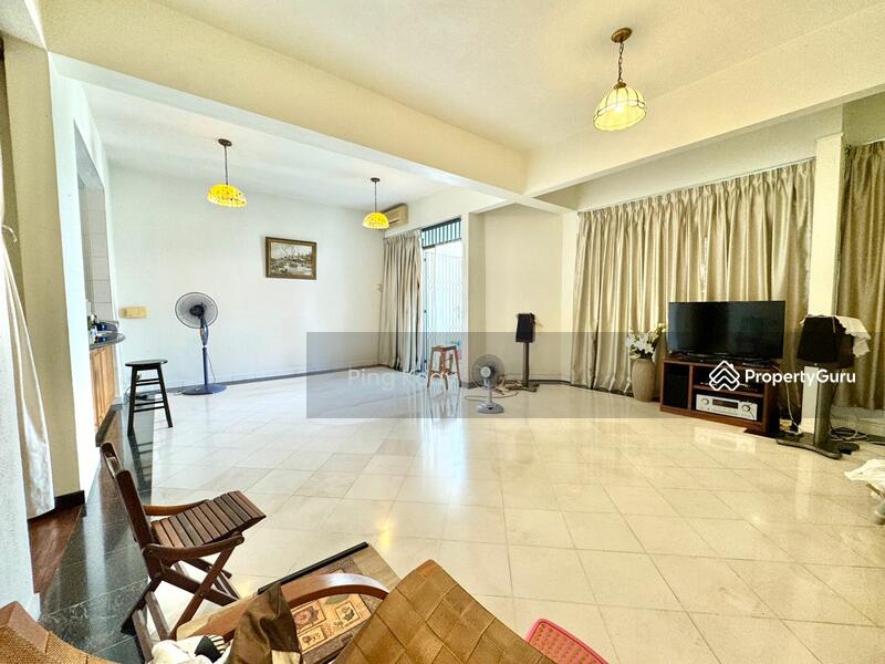 3-storey Terraced House for Sale in Batu Ferringhi (Penang) - Ping Koay - PropertyGuru.com.my