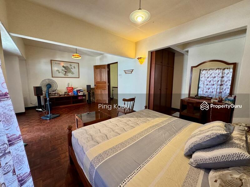 3-storey Terraced House for Sale in Batu Ferringhi (Penang) - Ping Koay - PropertyGuru.com.my