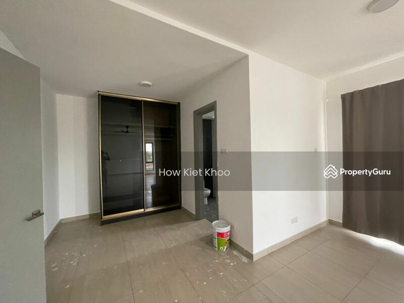 For Sale - Semi-Detached House at D'Island