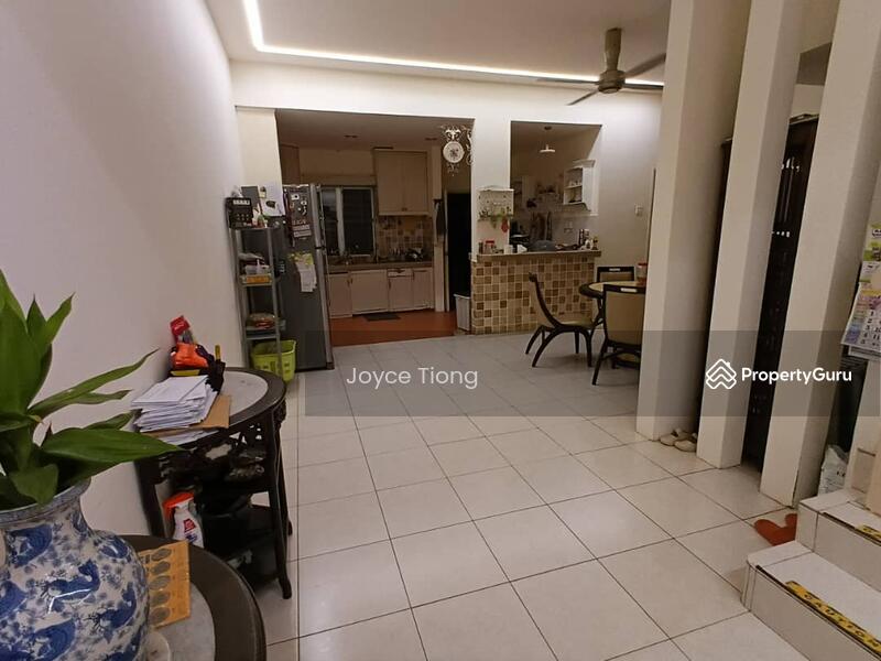 For Rent - 2.5 storeys house at Seksyen 9 Bandar Mahkota Cheras