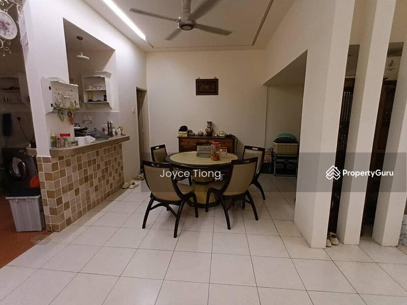 For Rent - 2.5 storeys house at Seksyen 9 Bandar Mahkota Cheras