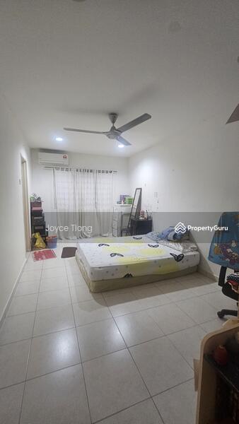 For Rent - 2.5 storeys house at Seksyen 9 Bandar Mahkota Cheras